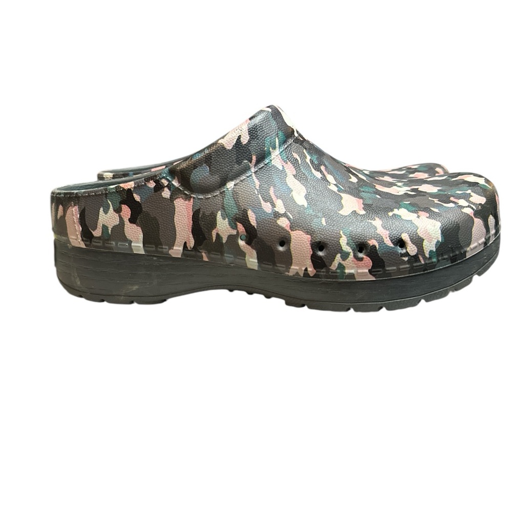 Dansko molded camo print clogs - Picture 2 of 5